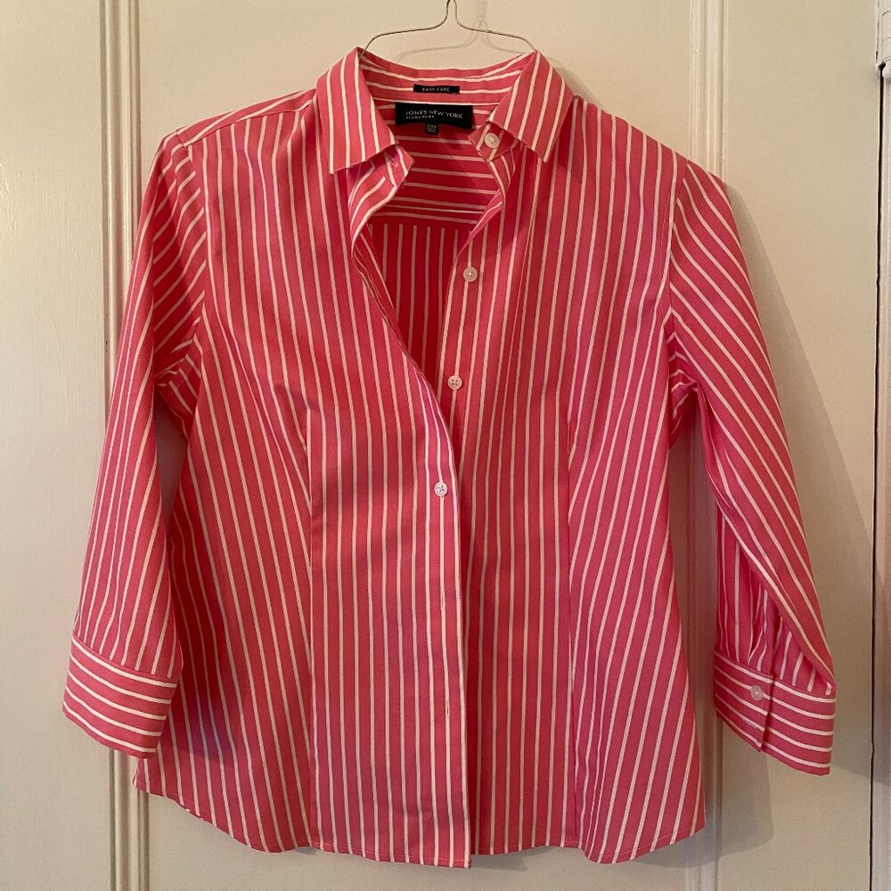 Jones New York Signature pink and white striped blouse with 3/4  sleeves.